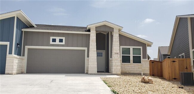 Foto del edificio - 104 Everett Ct