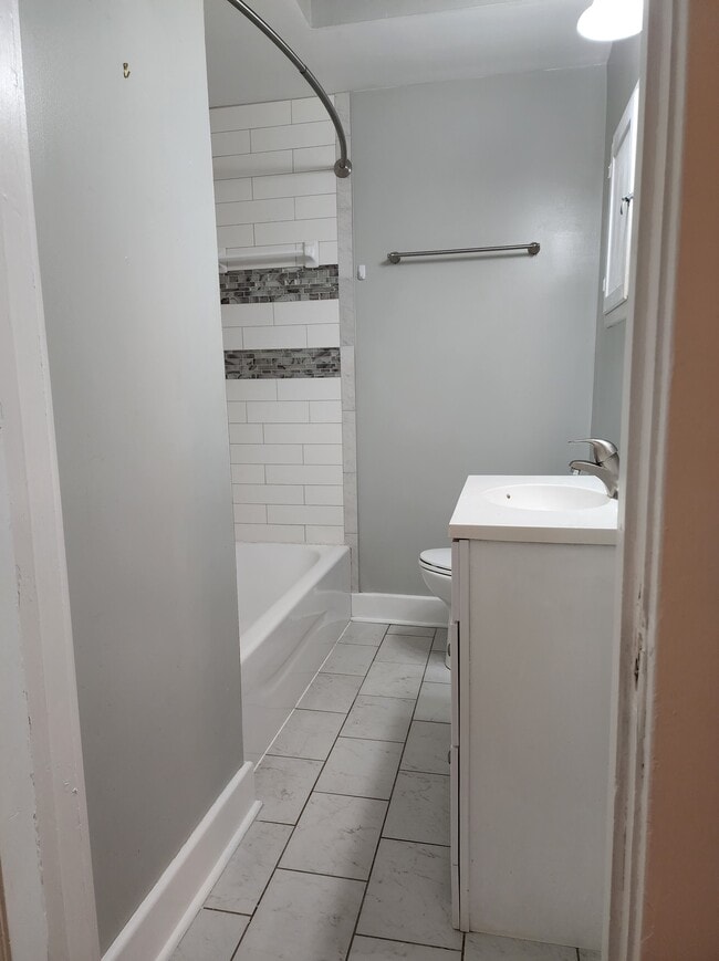 1139 2nd St SW Unit 10, Roanoke, VA 24016 Condo for Rent in Roanoke