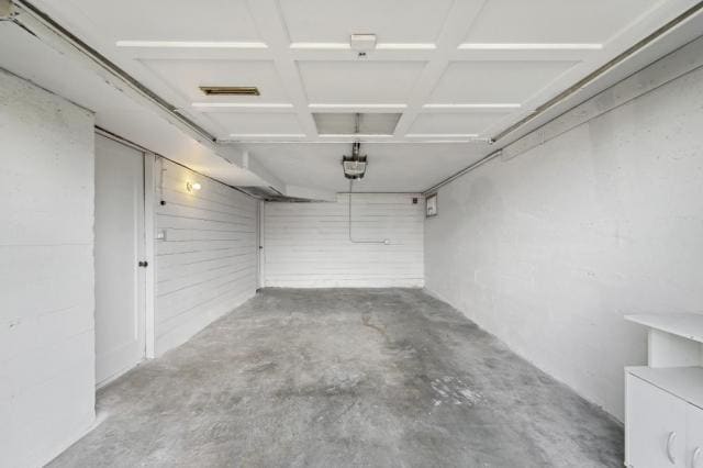 Building Photo - 3 bedroom in Seattle WA 98126