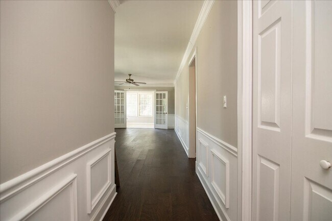 Building Photo - Spacious Corner Lot 2bd/2ba Ranch Townhome...