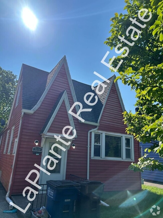Building Photo - 3510 Wallwerth Dr