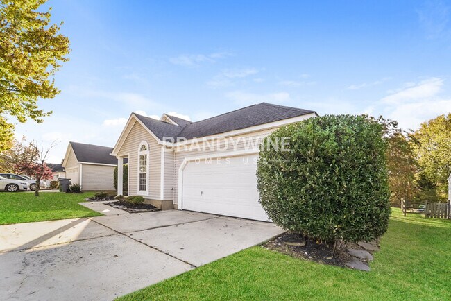 Building Photo - 1 MONTH FREE SAVINGS! Apply Now and Elevat...