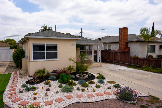 Driveway - 5980 Olive Ave