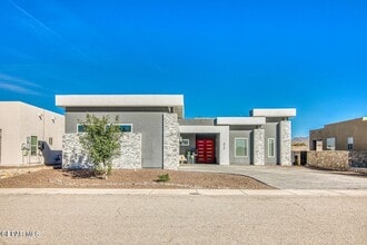 Building Photo - 6716 Rio Haciendas