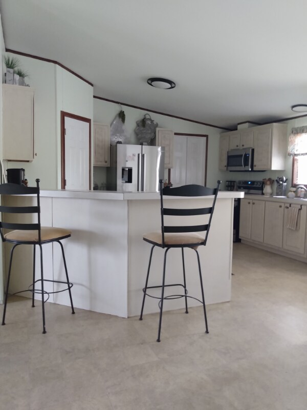 Foto del edificio - 739 Proctor Ln