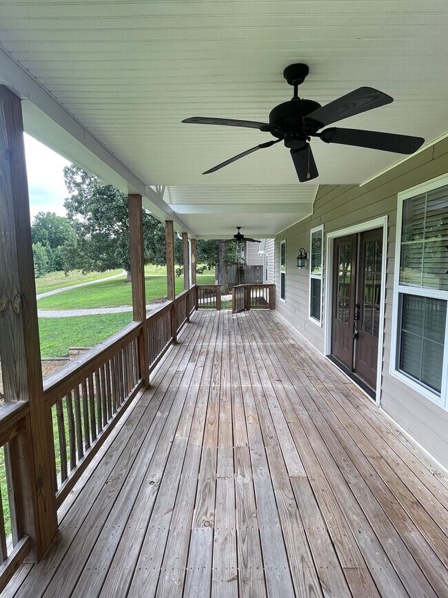 Foto del edificio - Nice 4 Bed, 2.5 Bath House in Alvaton