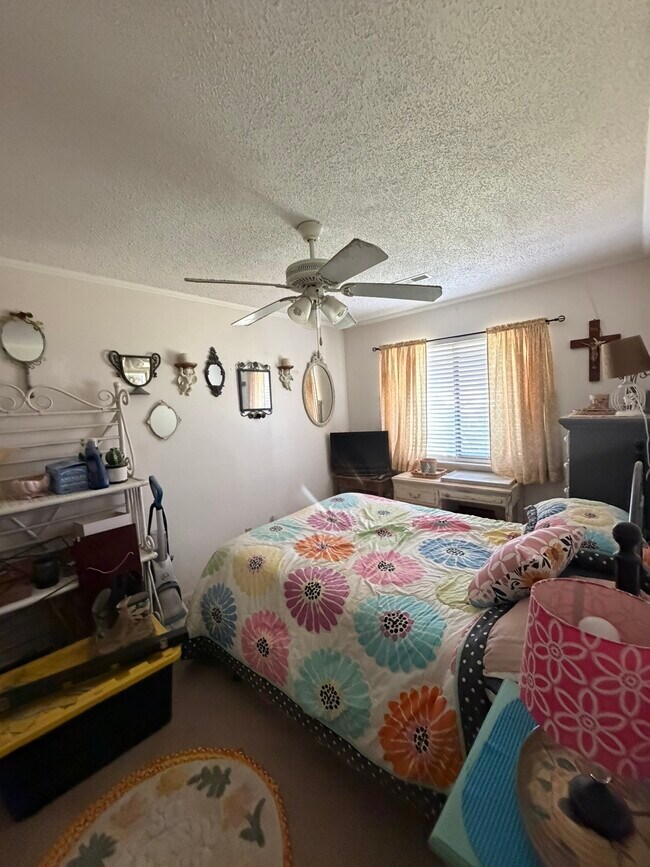 Foto del edificio - 9024 Highbridge Dr