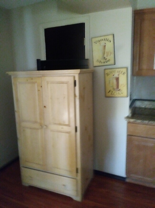 Foto del edificio - 72 Woodbine Dr