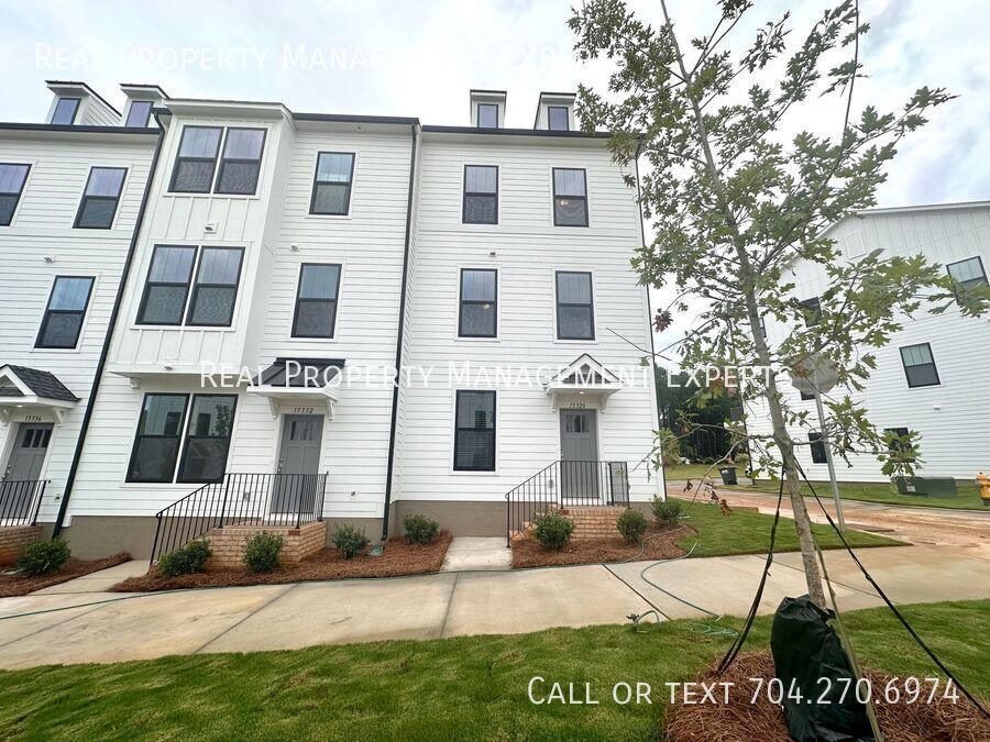 Foto principal - 15328 Ballancroft Pkwy