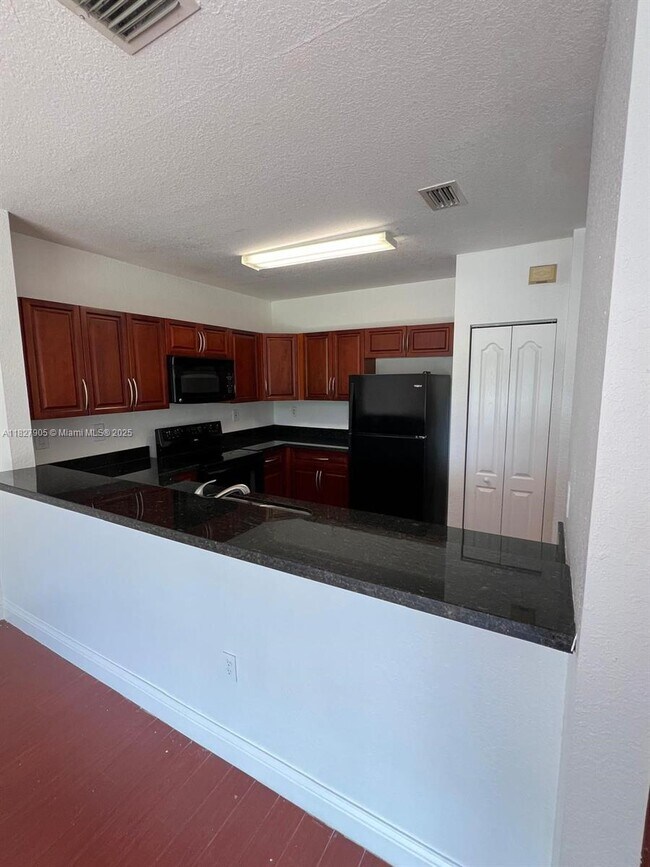 Foto del edificio - 21436 SW 85th Ct