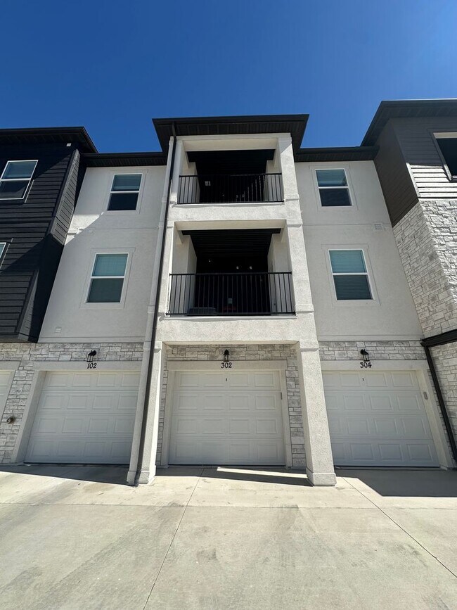 Foto del edificio - 12727 Skyline Lp Ln