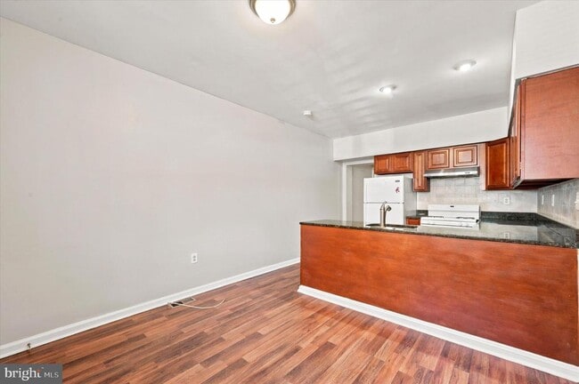 Building Photo - 1241 S 8th St