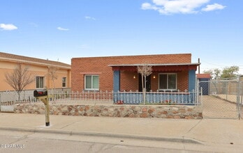 Building Photo - 325 Vista Hill Dr