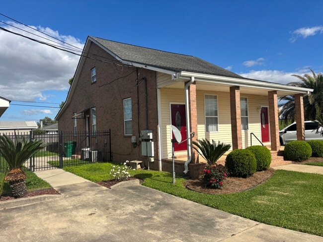 Building Photo - 2130 Morgan St