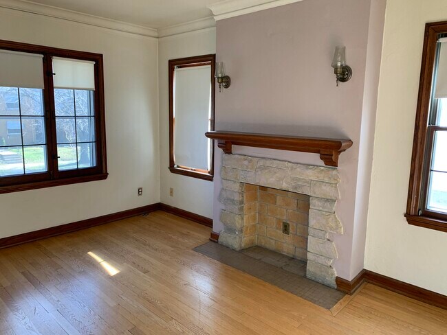 Foto del edificio - 4157 N Newhall St