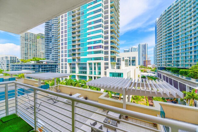 Foto del edificio - 3250 NE 1st Ave