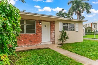 Building Photo - 72 NW 162nd St