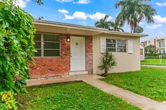 Building Photo - 72 NW 162nd St