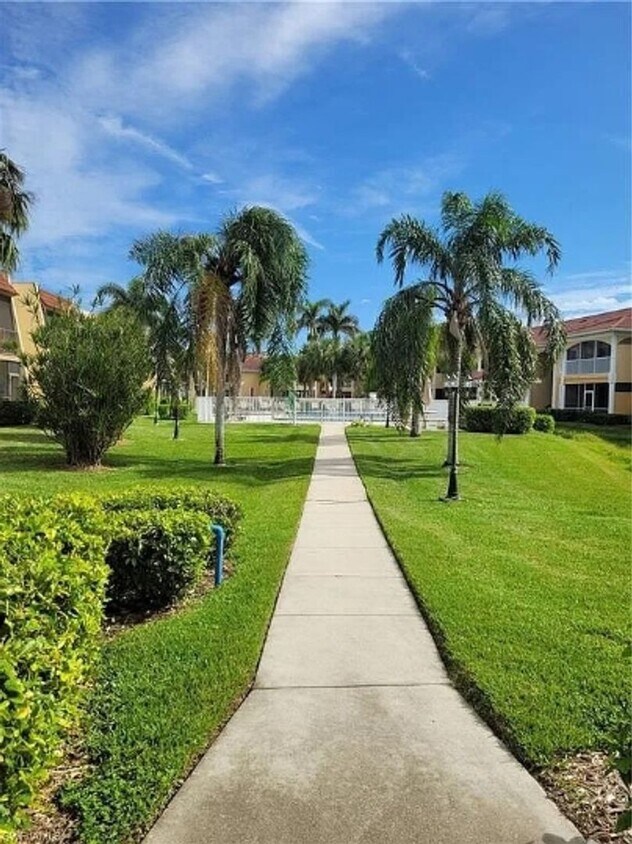 Foto principal - 12471 McGregor Blvd