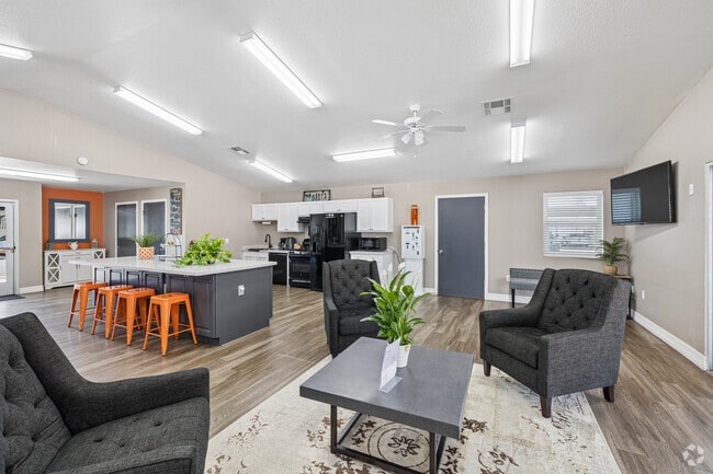 Clubhouse - Mission Vista