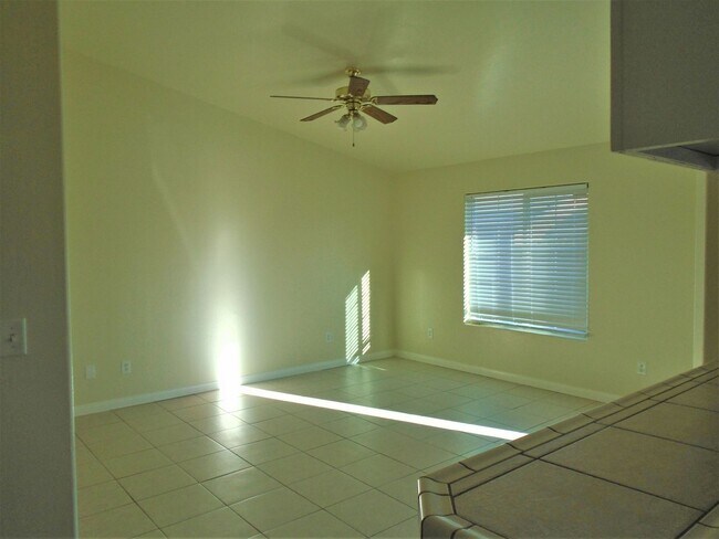 Foto del edificio - PINE MEADOW DR 3539