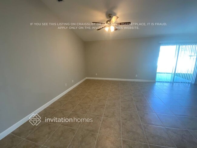 Building Photo - 761 Airoso Rd SE