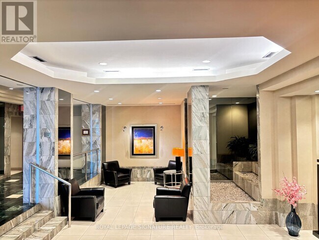 Photo du bâtiment - 4460-4460 Tucana Ct