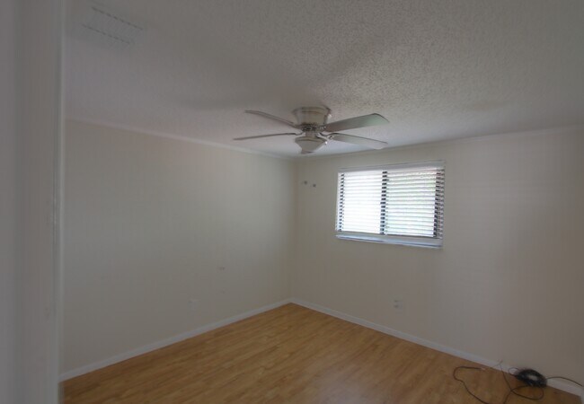 Foto del edificio - 207 Shore T Rd