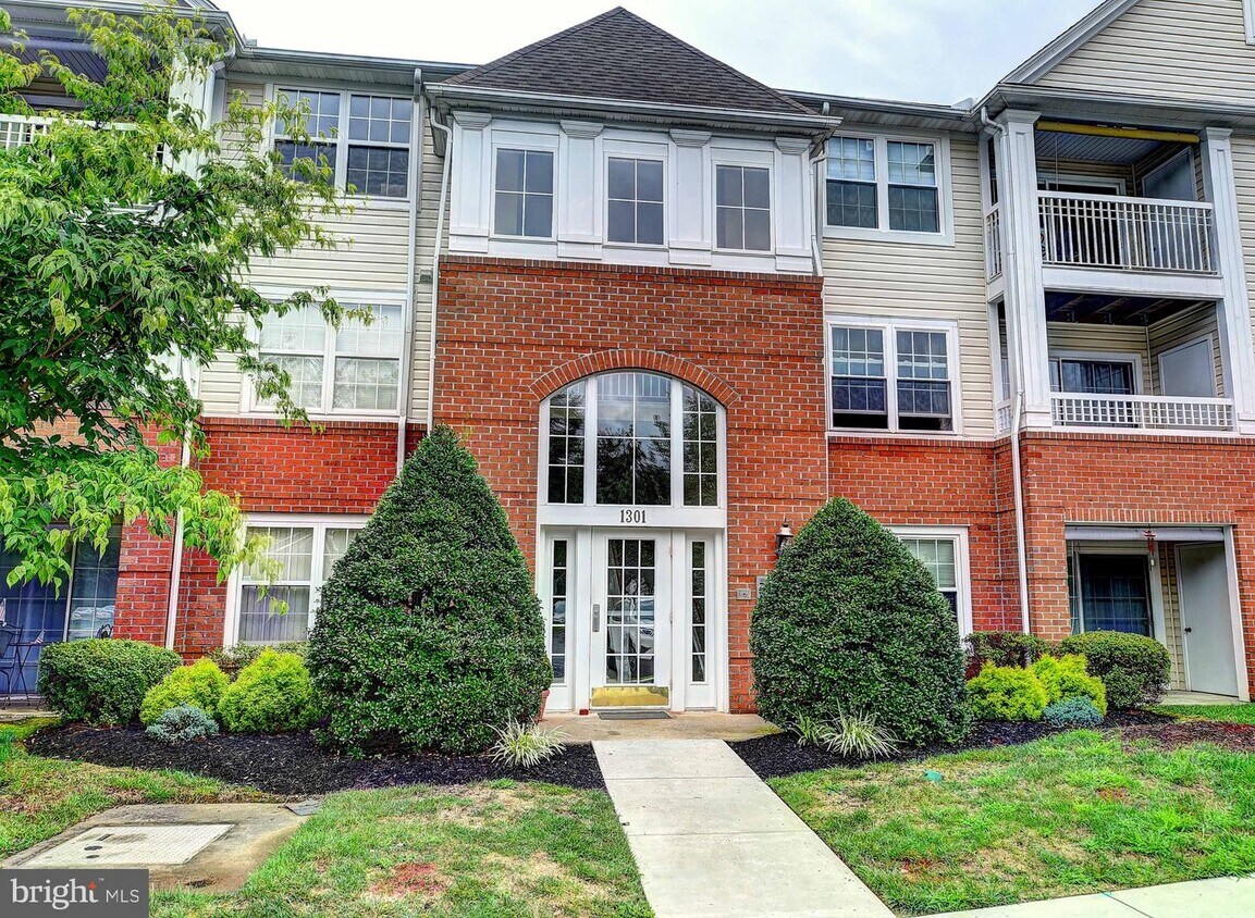 Primary Photo - 1301K Sheridan Pl
