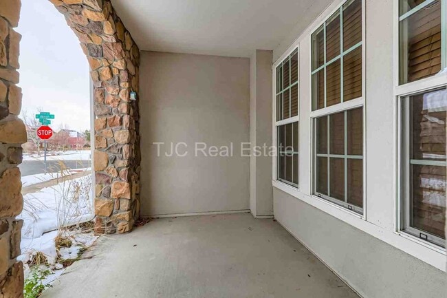 Foto del edificio - 9042 E 24th Pl