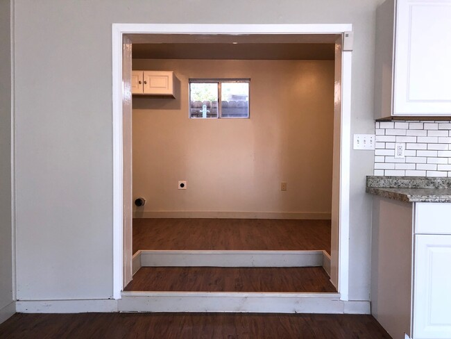 Building Photo - $300 OFF 1ST MONTH RENT IF YOU MOVE IN WIT...