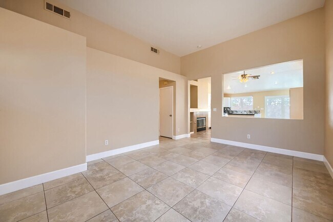 Building Photo - Beautifully Updated 3 Bedroom Home with Designer Kitchen & Cozy Fireplace