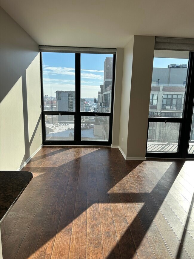 Foto del edificio - 210 S Desplaines St