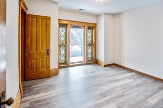 Building Photo - 809 Washington St