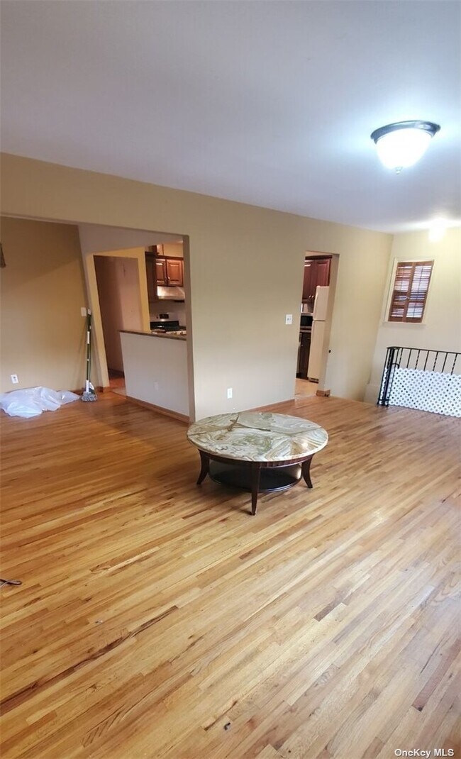 Foto del edificio - 95-10-95156 156th Ave