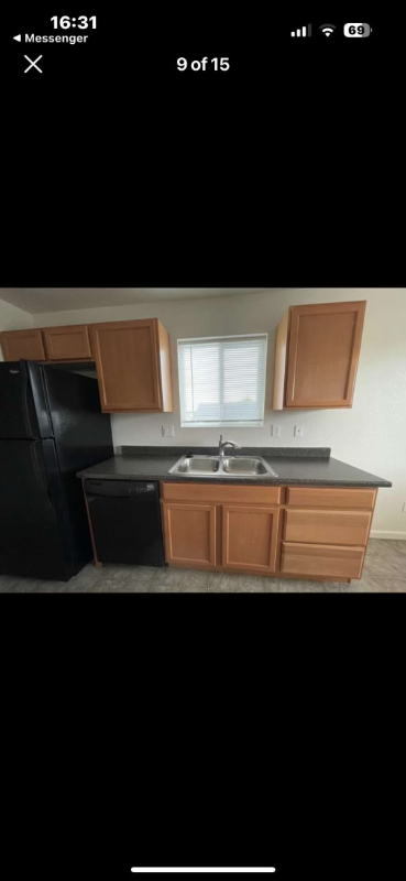 Building Photo - 208 Hunters Way