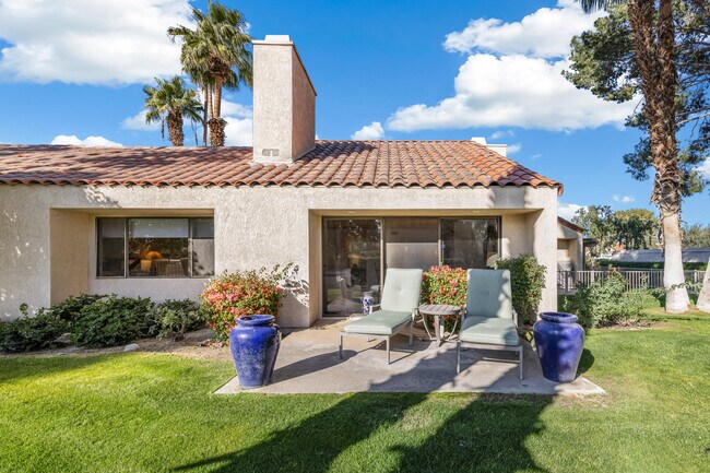 Foto del edificio - 306 Forest Hills Dr