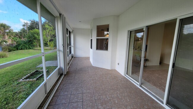 Foto del edificio - 475 Abello Rd SE