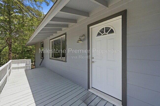 Foto del edificio - 101 Lakewood Ln