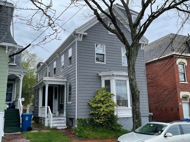Exterior - 180 Neal St