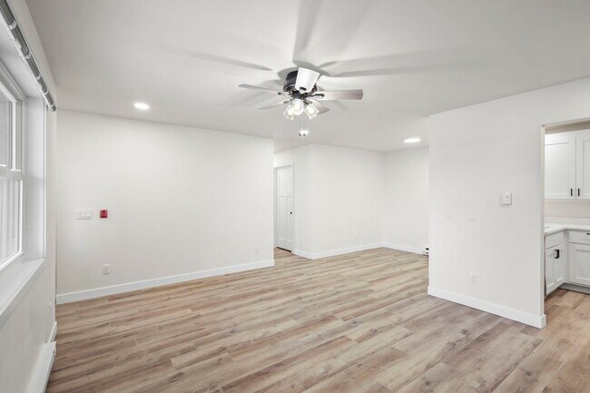 Foto del edificio - 509 S Perry Parkway