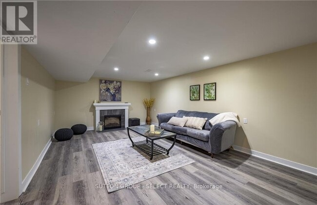 Photo du bâtiment - 6 Kirkton Ct