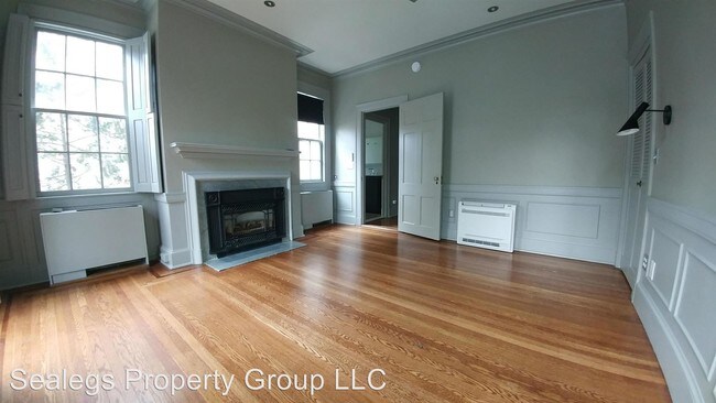 Building Photo - 89 Angell St