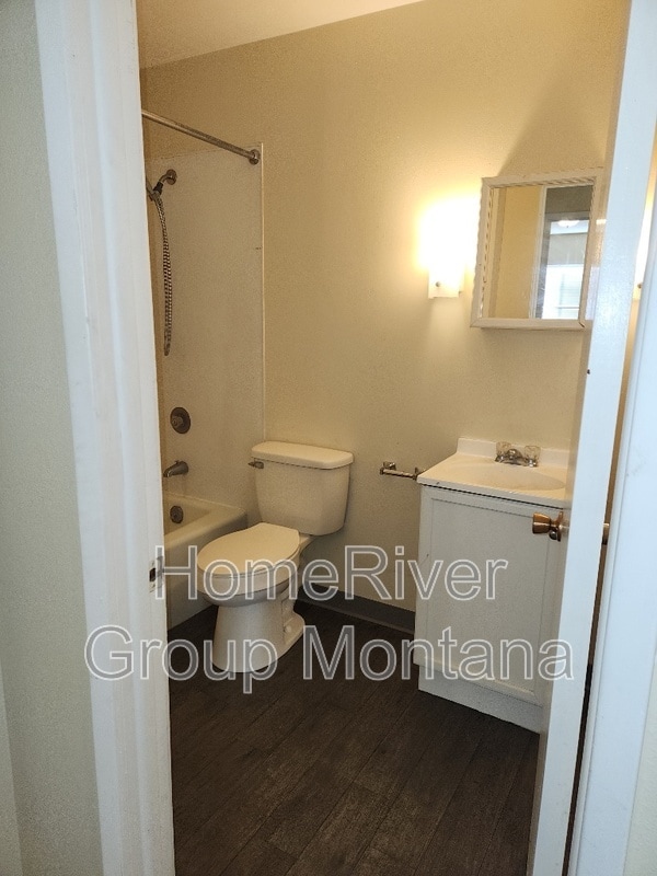 Foto del edificio - 100 South Ave E