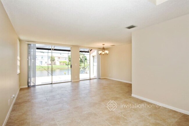 Building Photo - 10801 NW 12th Ct