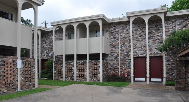 Building Photo - 2318 Dorrington St