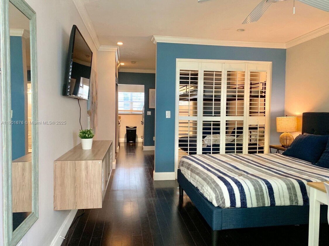 Foto principal - 825 Euclid Ave