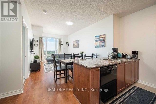 Photo du bâtiment - 3525-3525 Kariya Dr