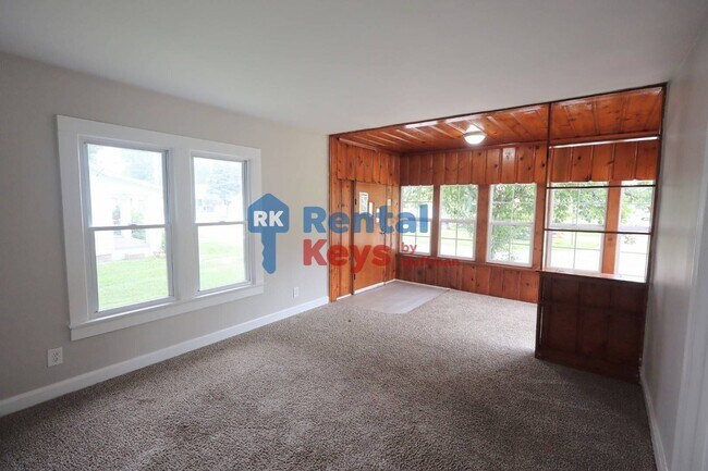 Foto del edificio - 2525 S Rotherwood Ave