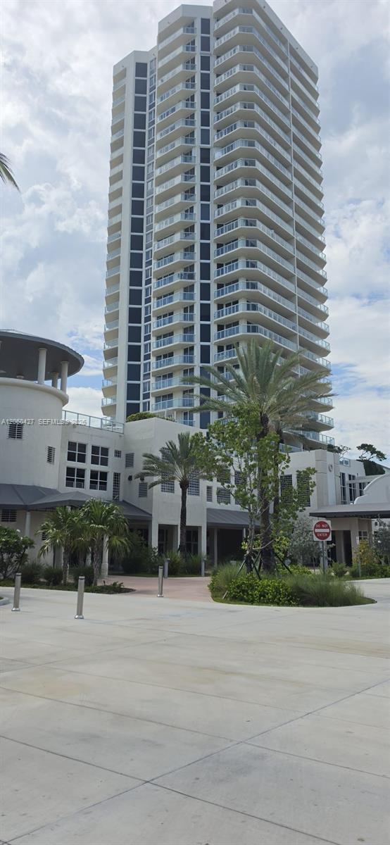 Building Photo - 7330 Ocean Ter